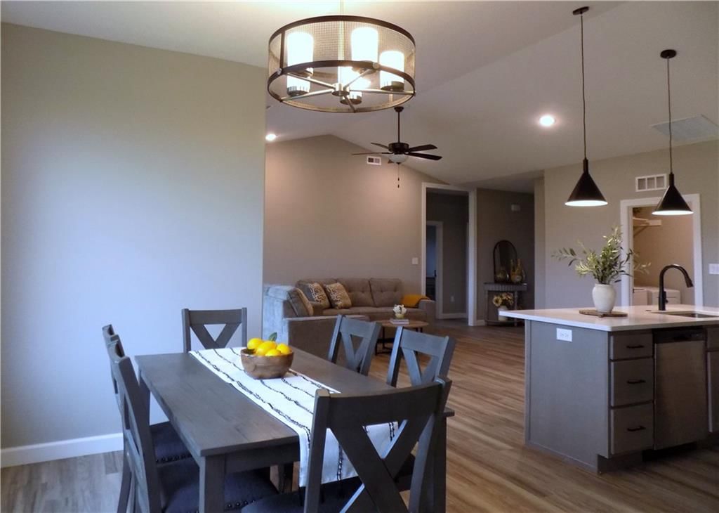 1215 Alexander Court — photo 11