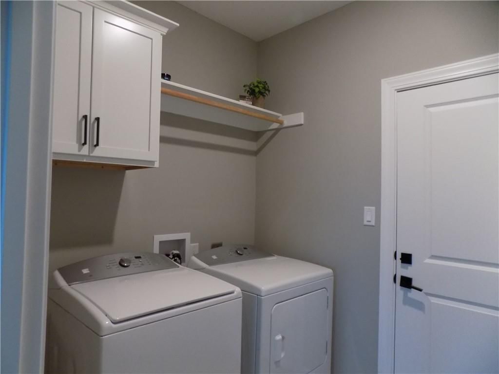 1215 Alexander Court — photo 22