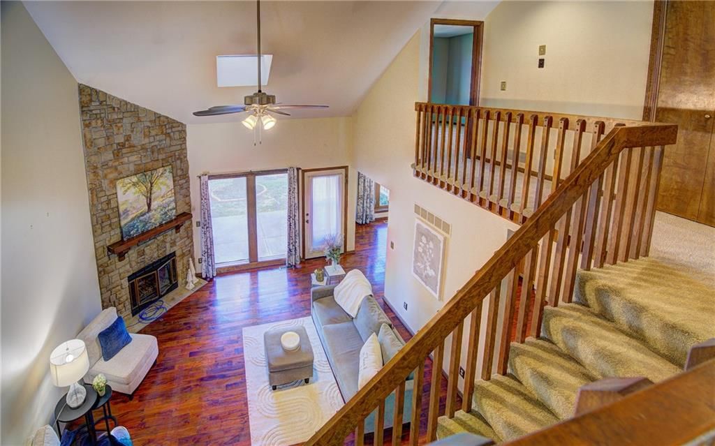 236 SW Raintree Drive — photo 5