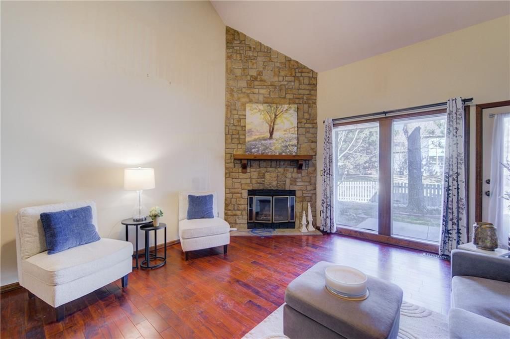 236 SW Raintree Drive — photo 6