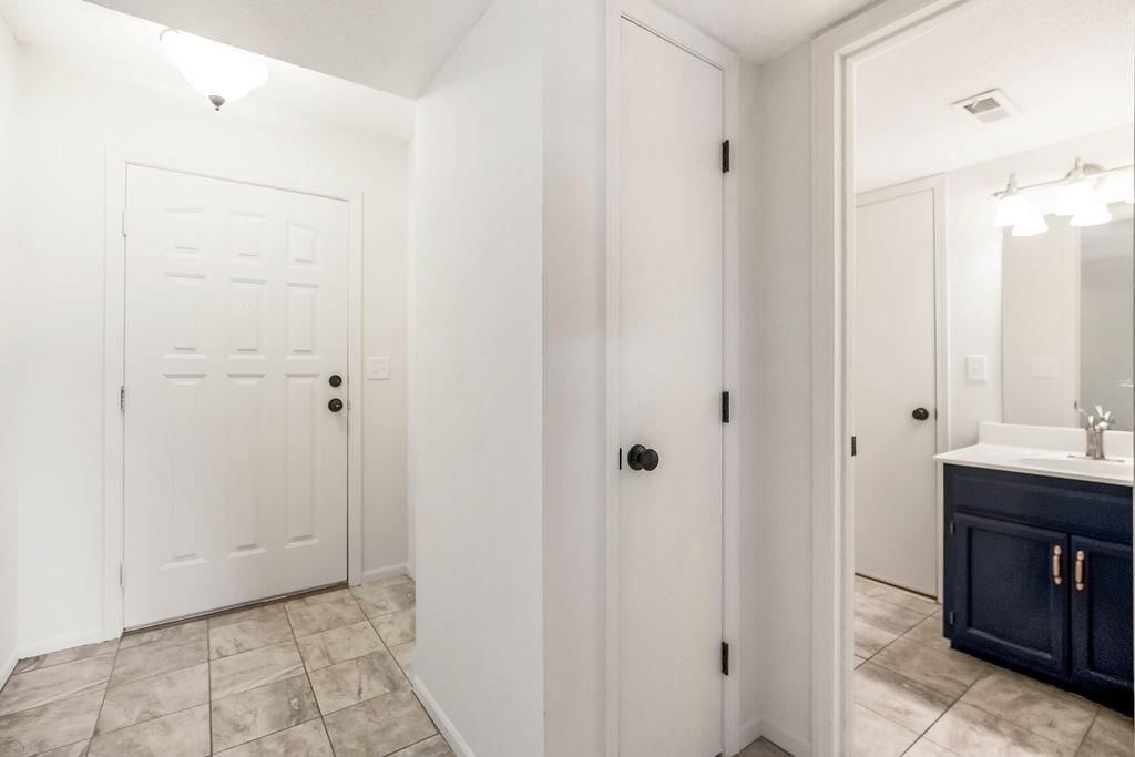 224 SW Pinetree Lane — photo 13