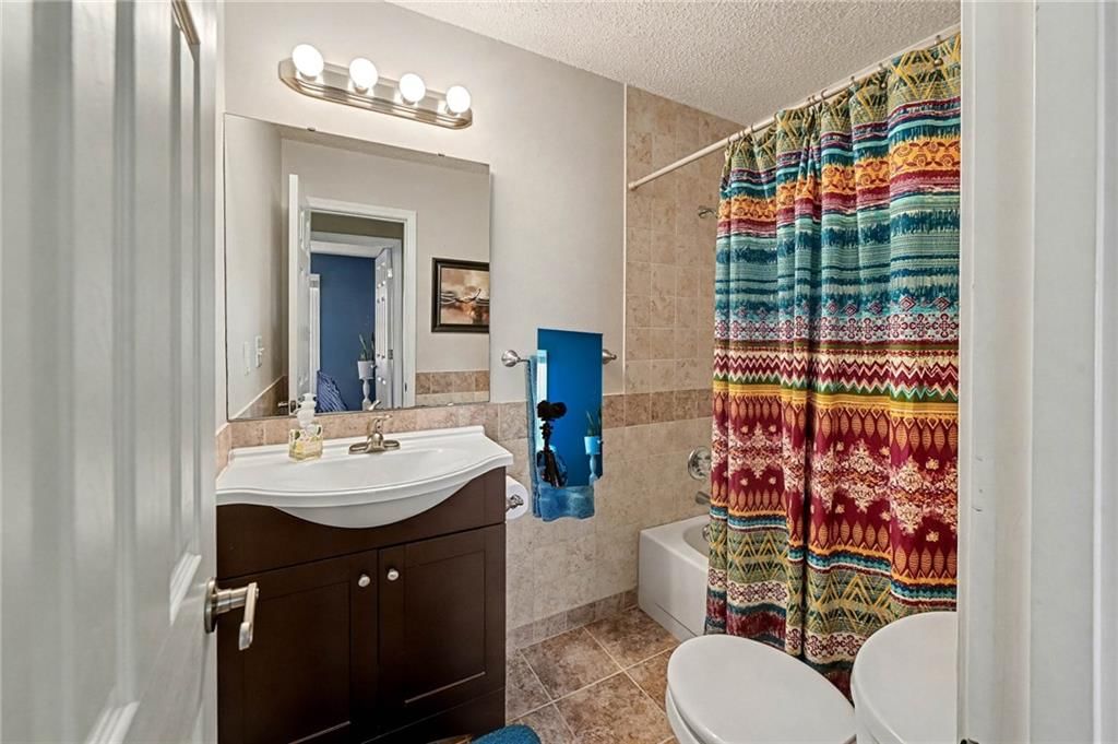 716 NE Thames Drive — photo 21