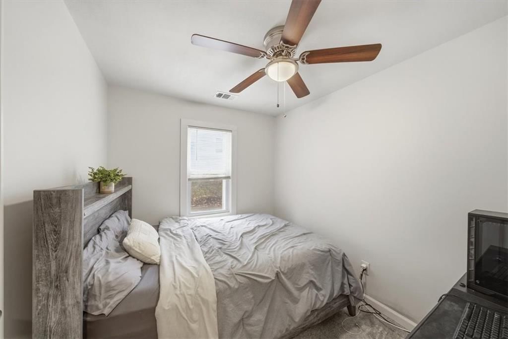 1523 Harvard Avenue — photo 9