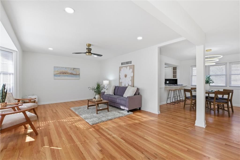 11408 E 65th Terrace — photo 4