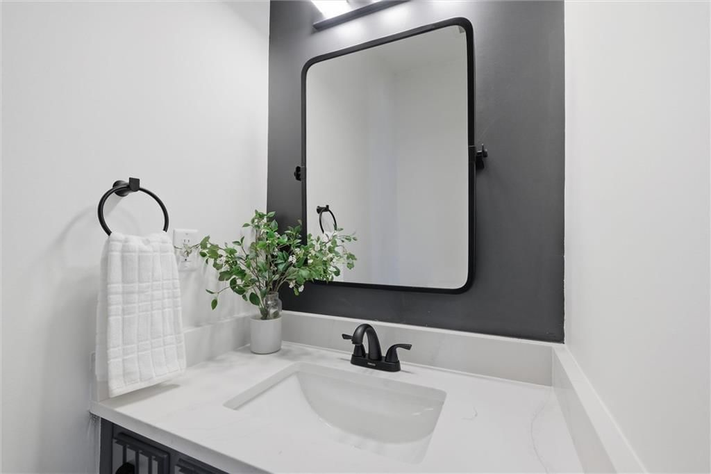 11408 E 65th Terrace — photo 18