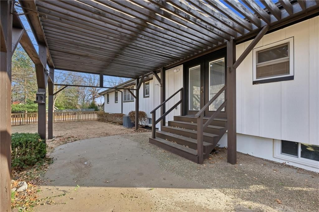 11408 E 65th Terrace — photo 37