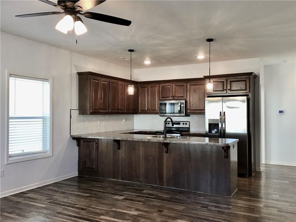 1740 S Park Drive — photo 2
