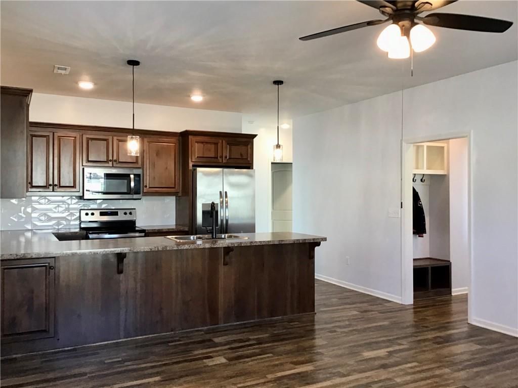 1740 S Park Drive — photo 3
