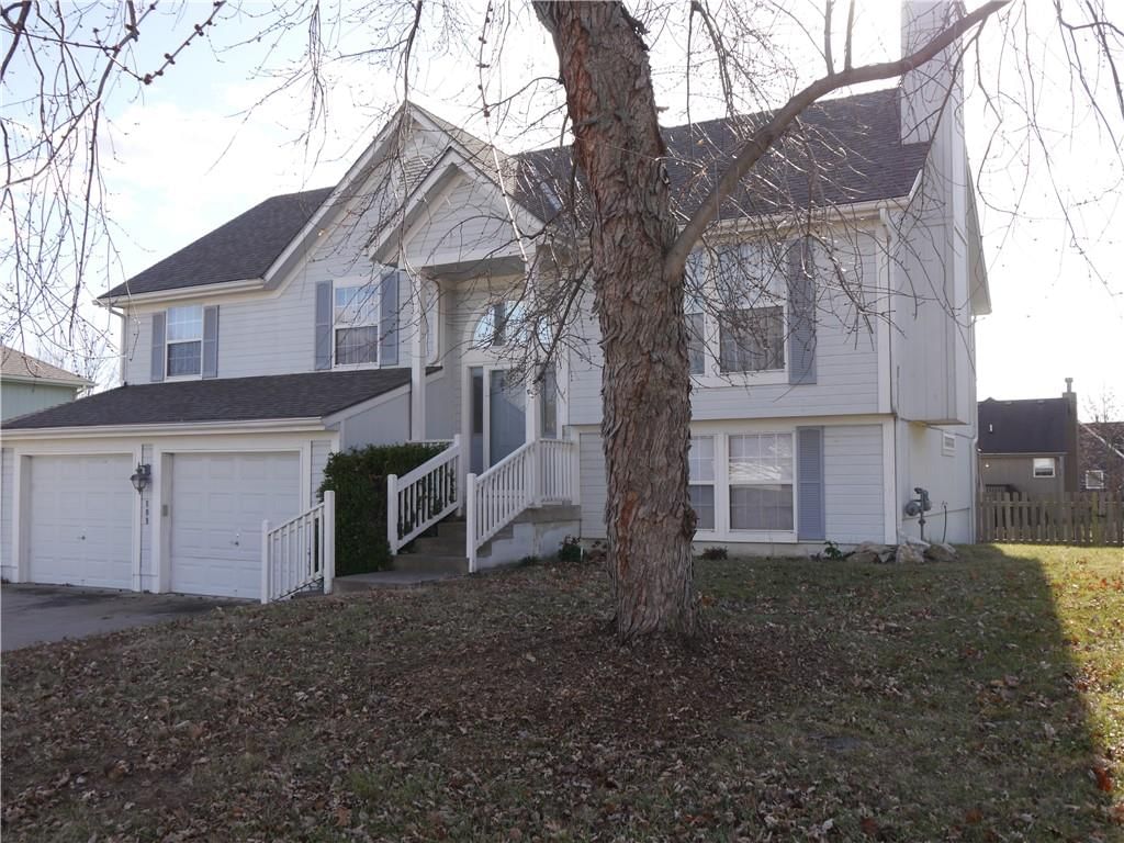 809 Stratford Drive — photo 2
