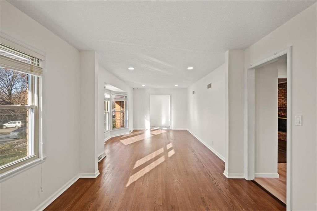 6805 N Wayne Avenue — photo 6