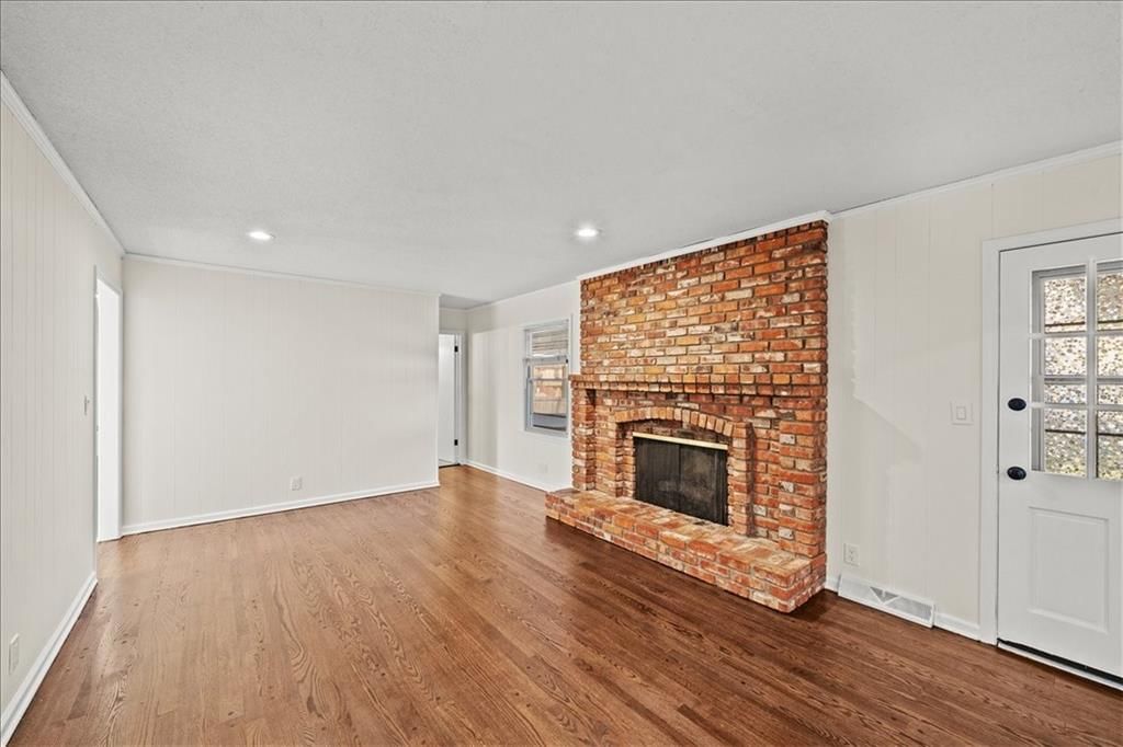 6805 N Wayne Avenue — photo 8