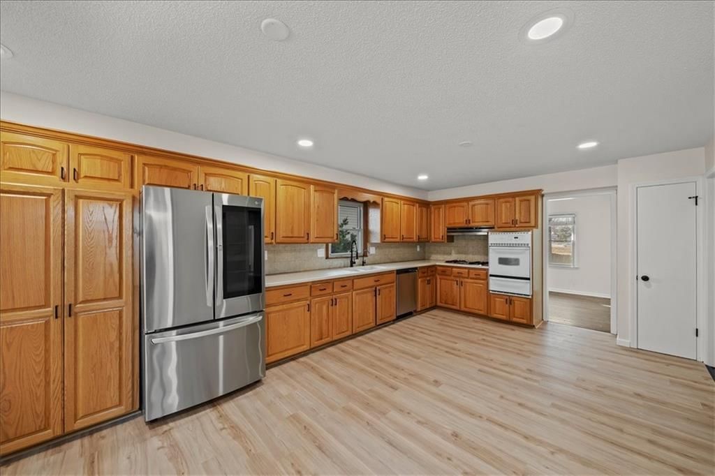 6805 N Wayne Avenue — photo 11