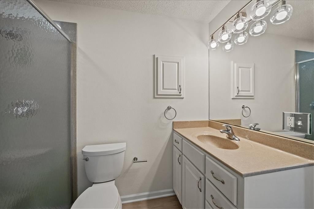 6805 N Wayne Avenue — photo 20