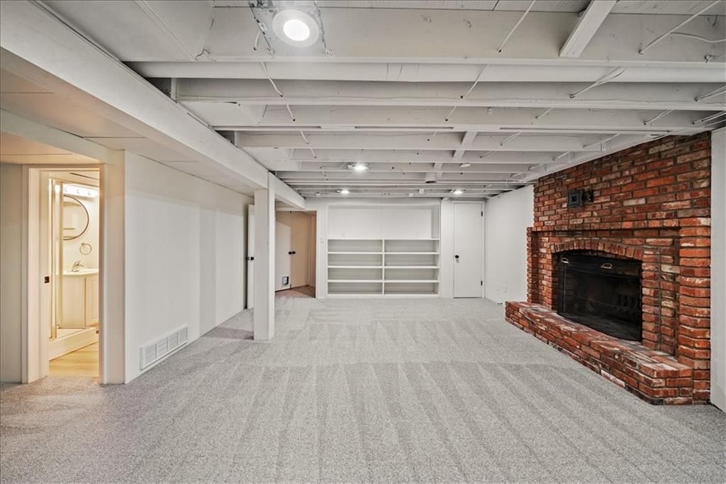 6805 N Wayne Avenue — photo 21