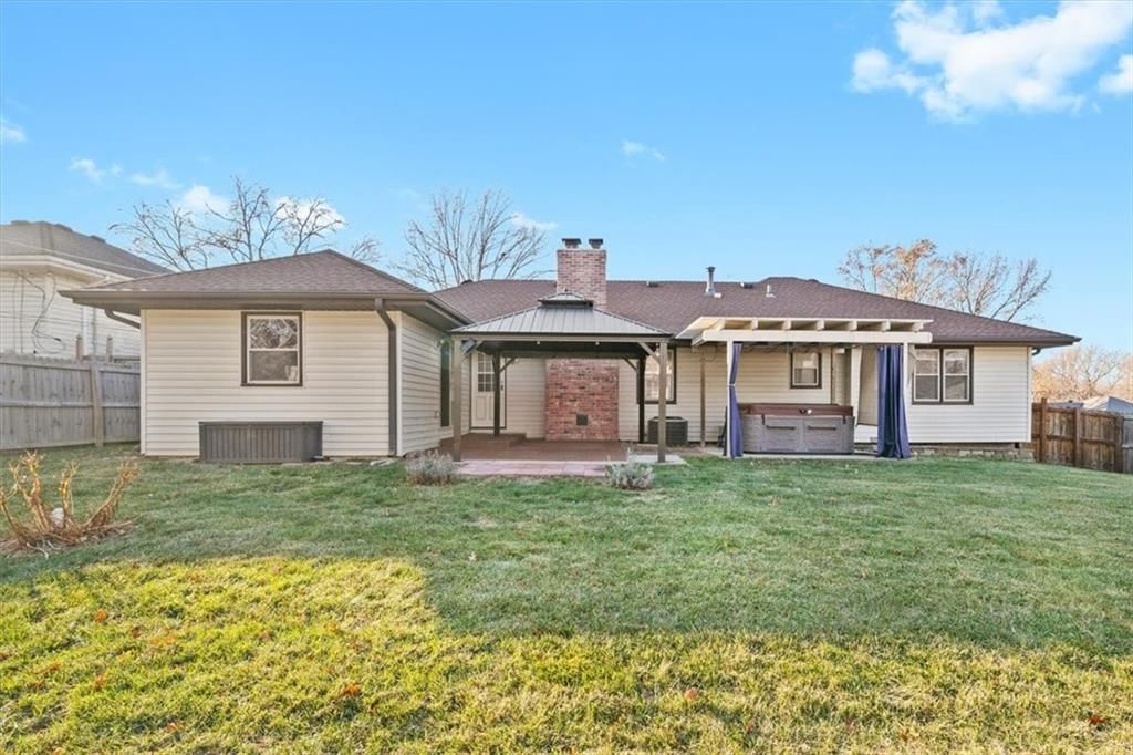 6805 N Wayne Avenue — photo 26