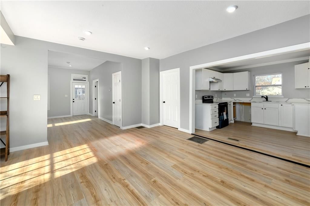 462 S Water Street — photo 11