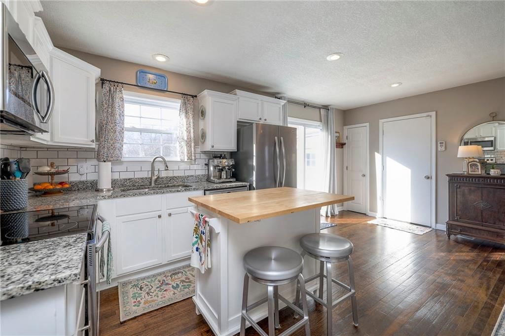 7440 Walmer Street — photo 13