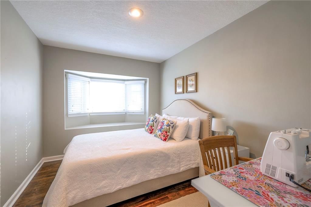 7440 Walmer Street — photo 16