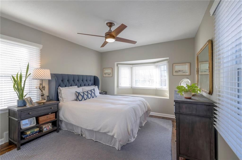 7440 Walmer Street — photo 18