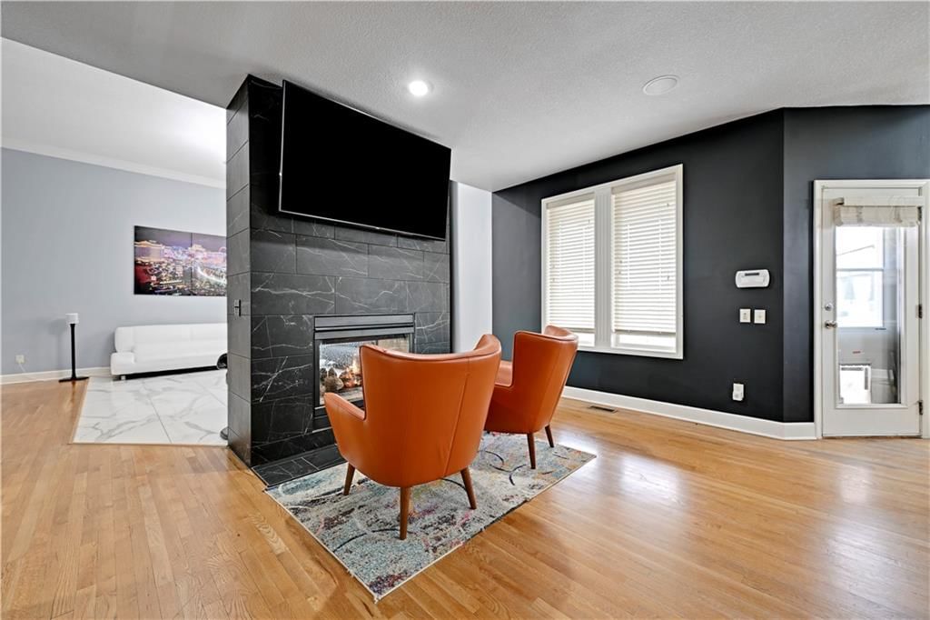 9008 N Lewis Avenue — photo 7