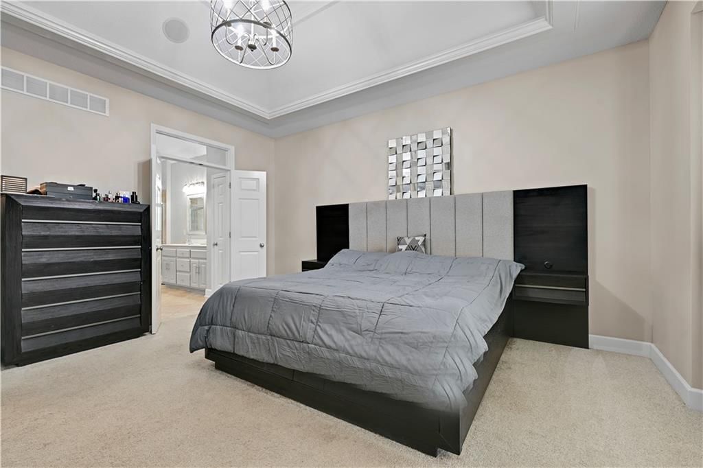 9008 N Lewis Avenue — photo 14