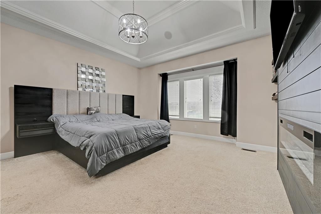 9008 N Lewis Avenue — photo 16