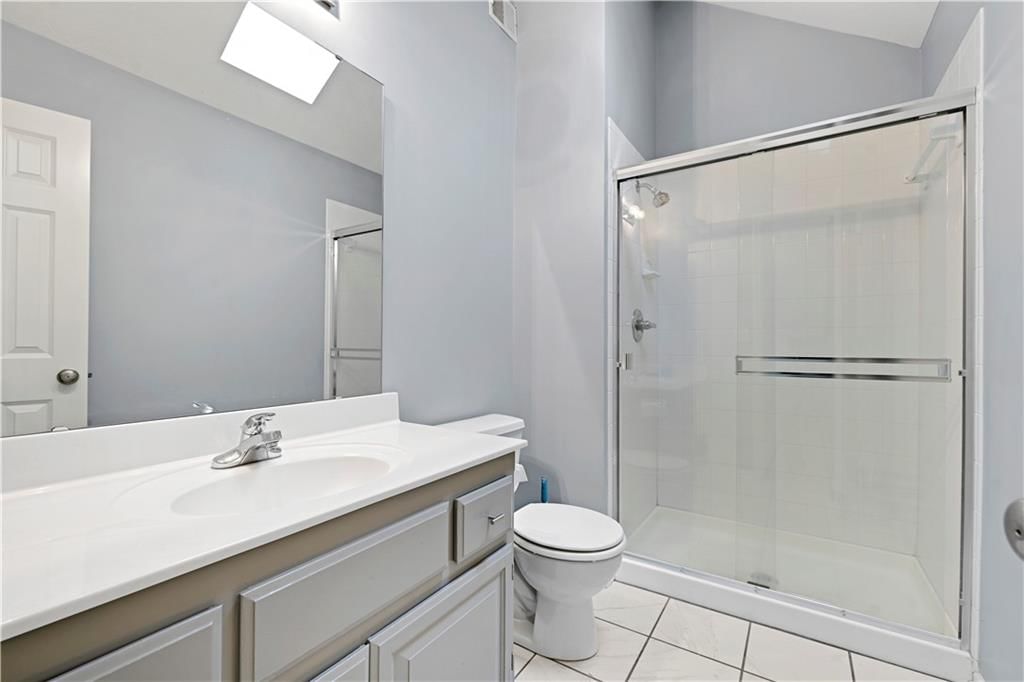 9008 N Lewis Avenue — photo 22