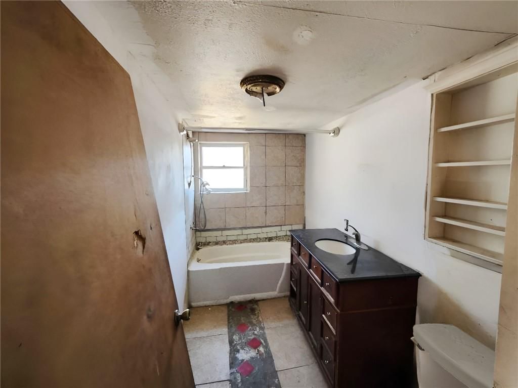 6320 Sloan Avenue — photo 2