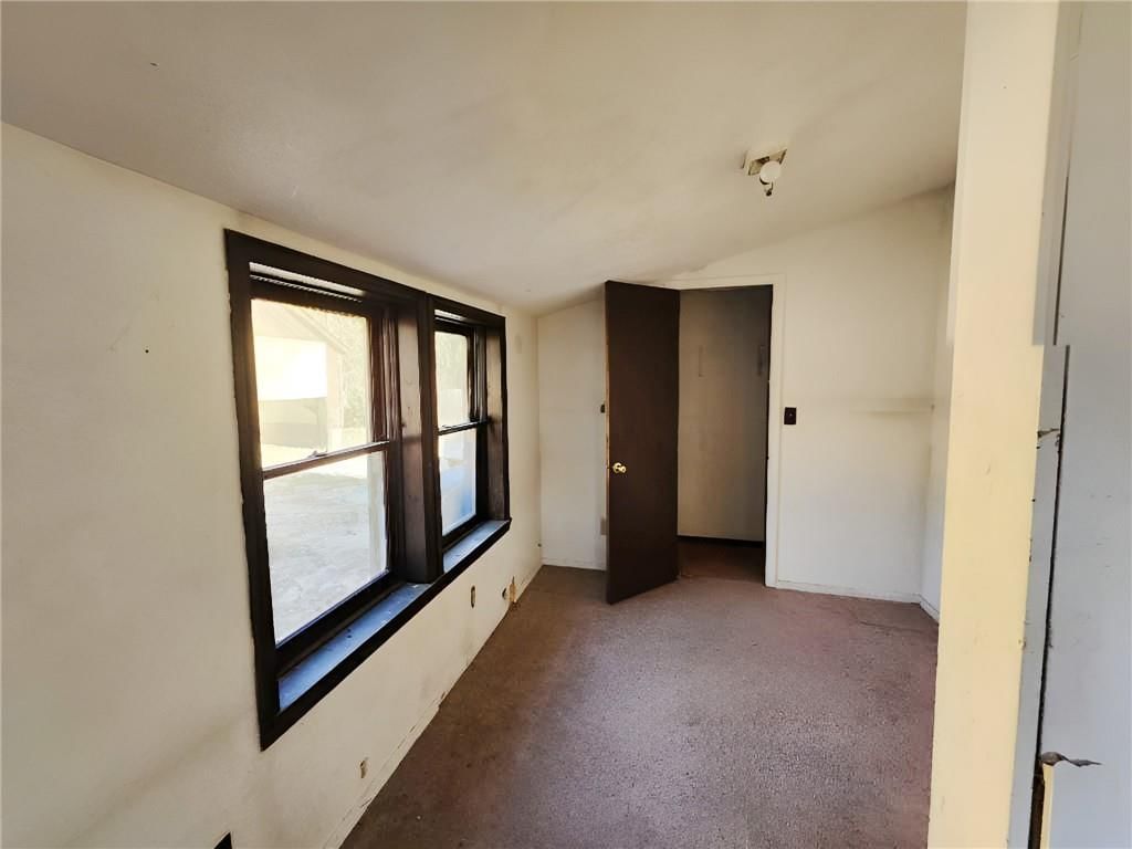 6320 Sloan Avenue — photo 3