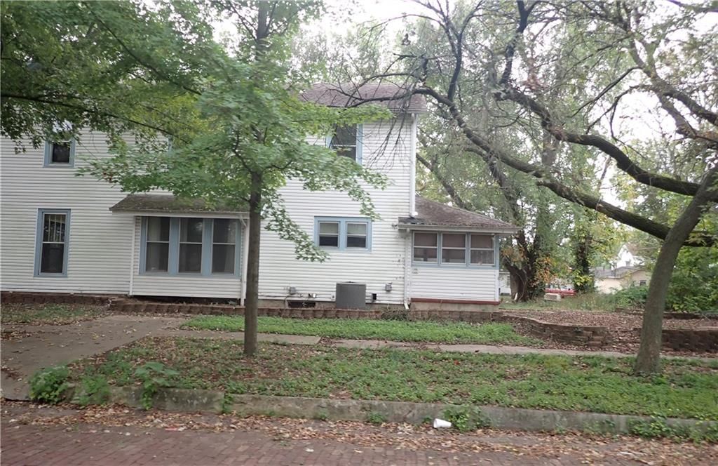 202 S Crawford Street — photo 9