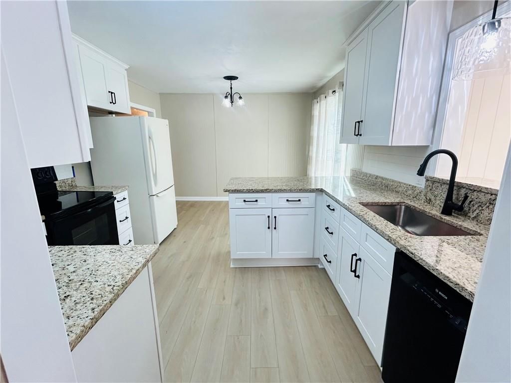 716 N college Street — photo 22
