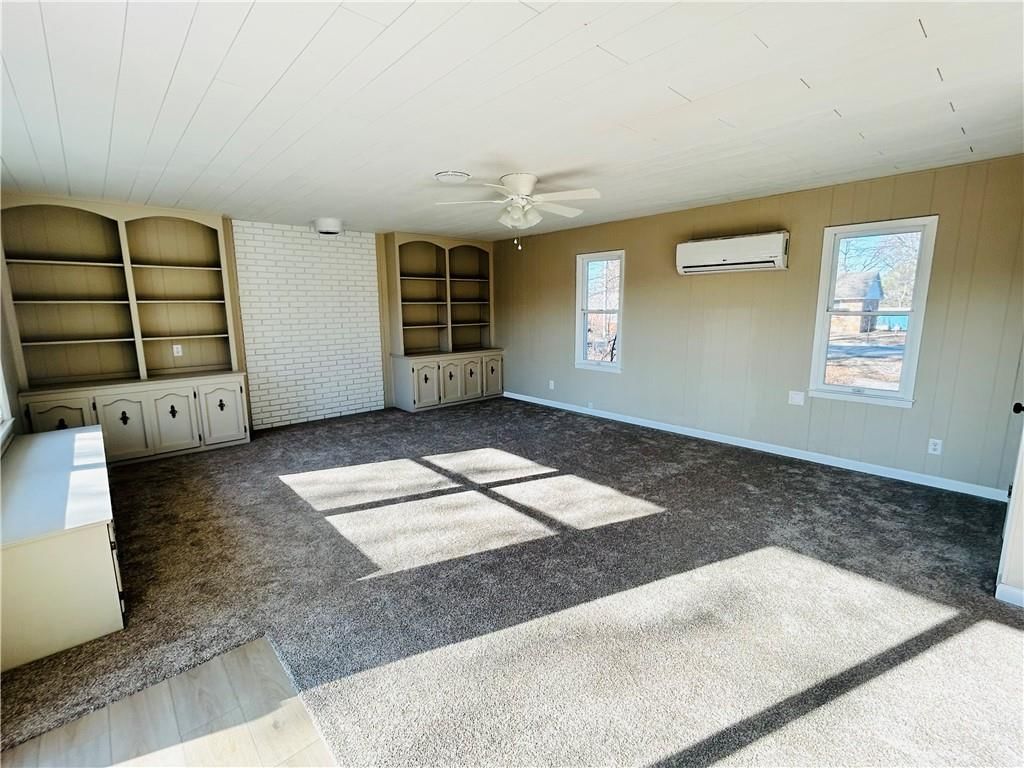 716 N college Street — photo 28