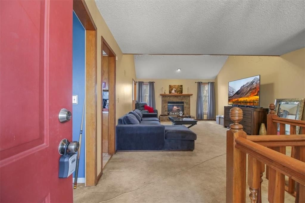 6913 T Gabbert Drive — photo 3