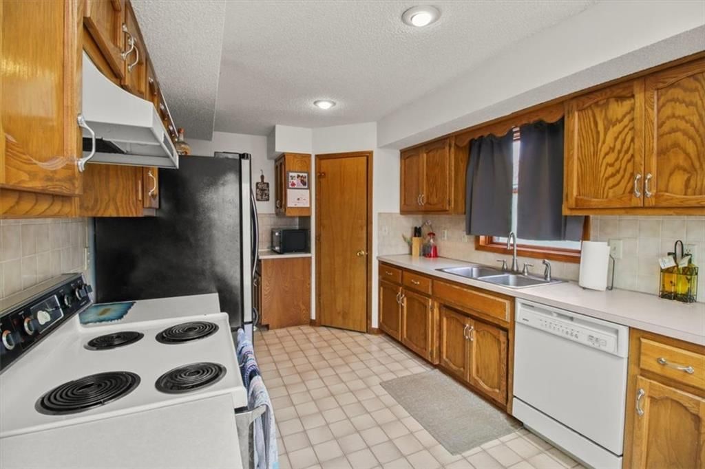 6913 T Gabbert Drive — photo 9