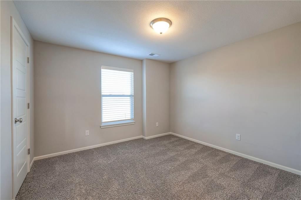 8118 NW 90th Terrace — photo 37