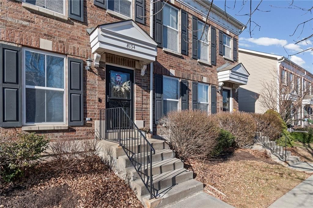 8154 N Oakley Avenue — photo 3