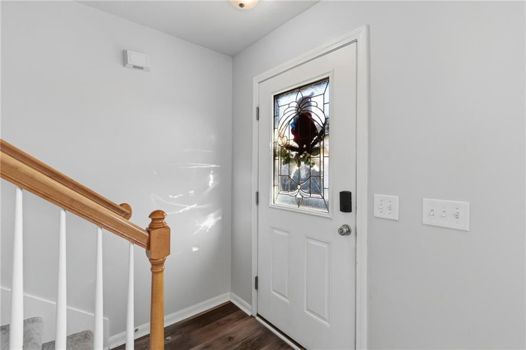 8154 N Oakley Avenue — photo 5