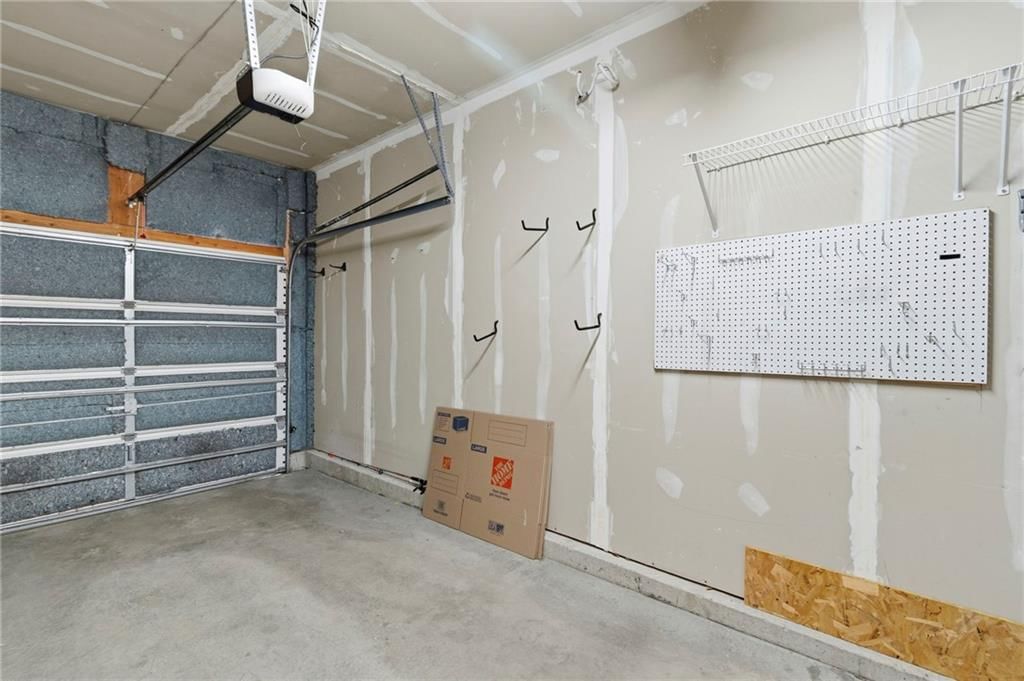 8154 N Oakley Avenue — photo 23