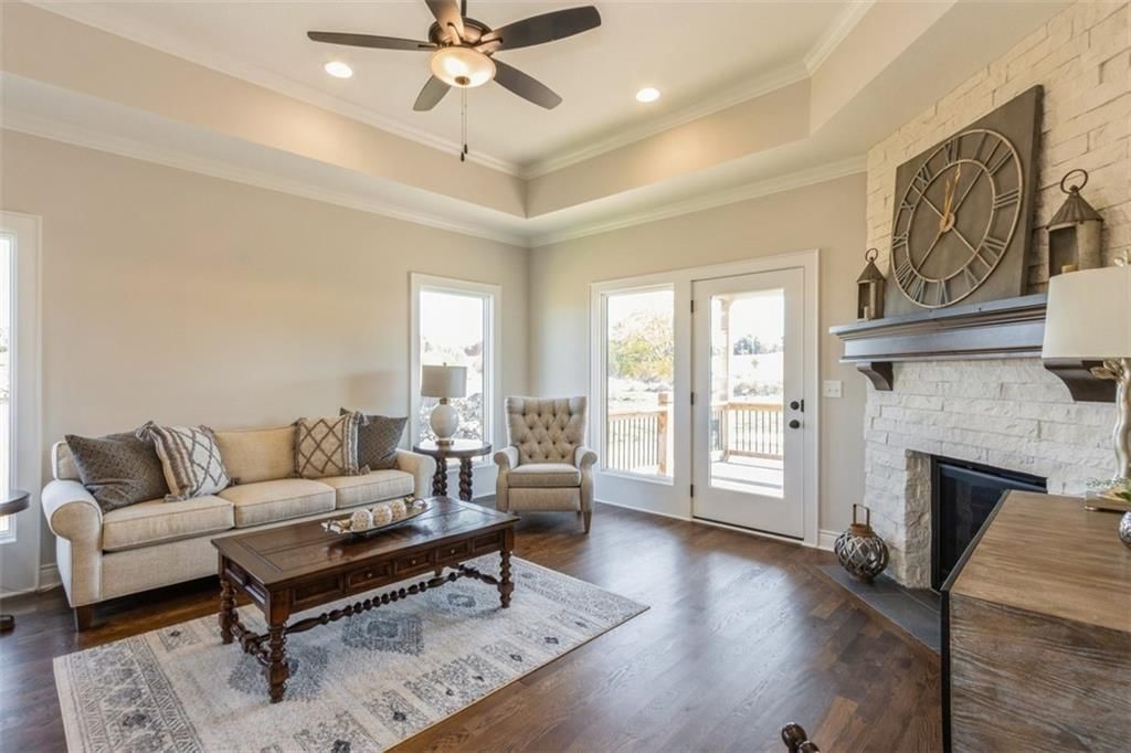 11423 S Waterford Drive — photo 4