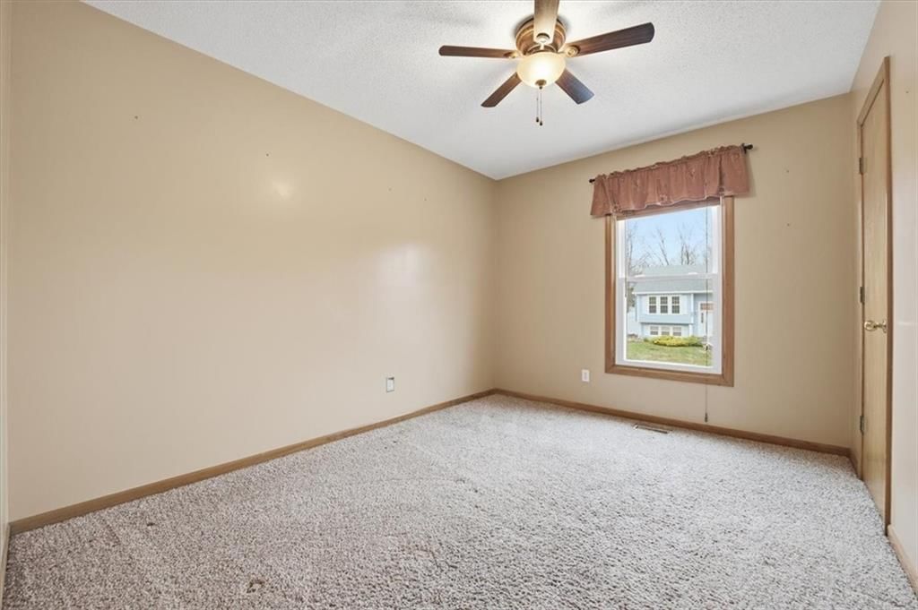 16402 Harris Avenue — photo 19
