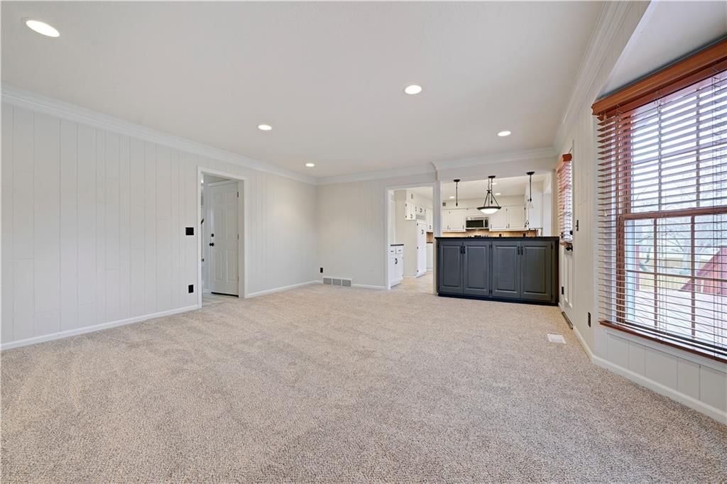 10505 King Street — photo 10