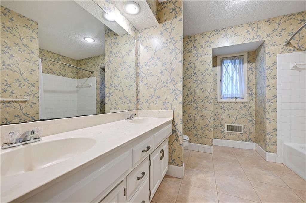 10505 King Street — photo 18