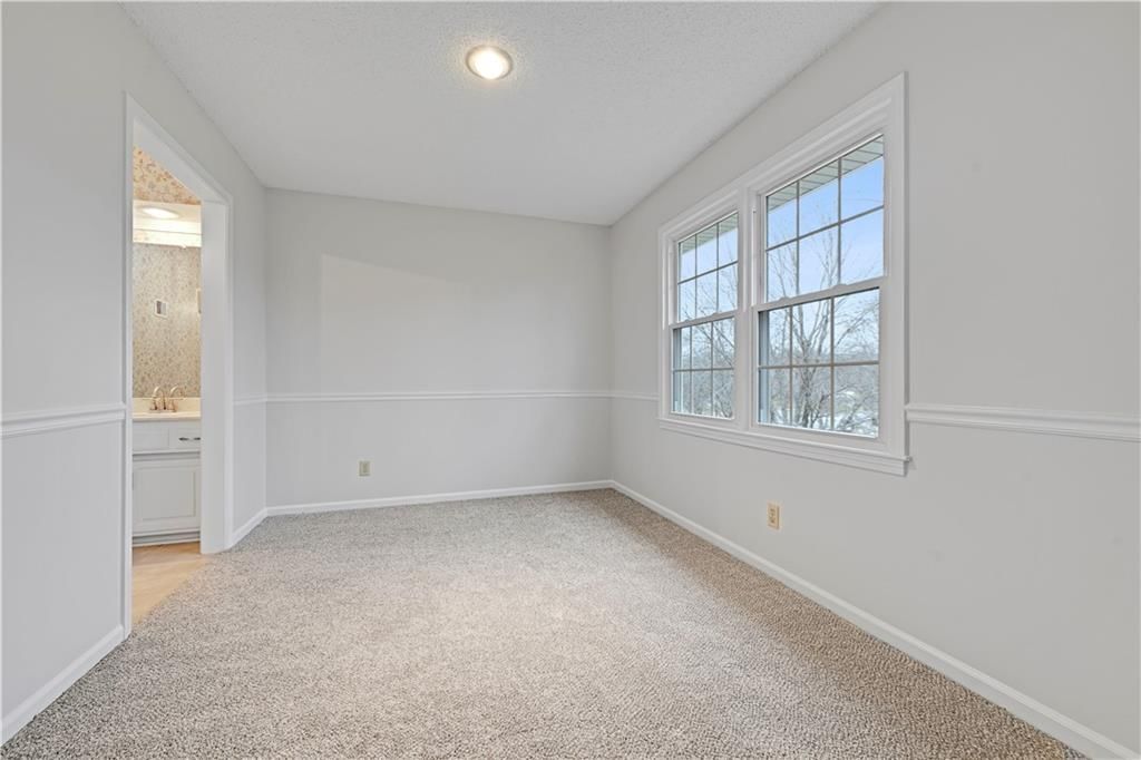 10505 King Street — photo 24