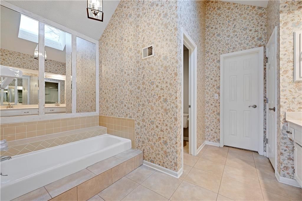 10505 King Street — photo 25