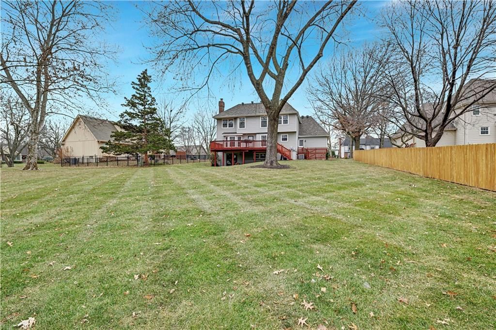 10505 King Street — photo 33