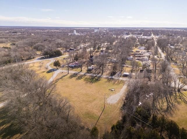 102 W Northern Avenue — photo 11