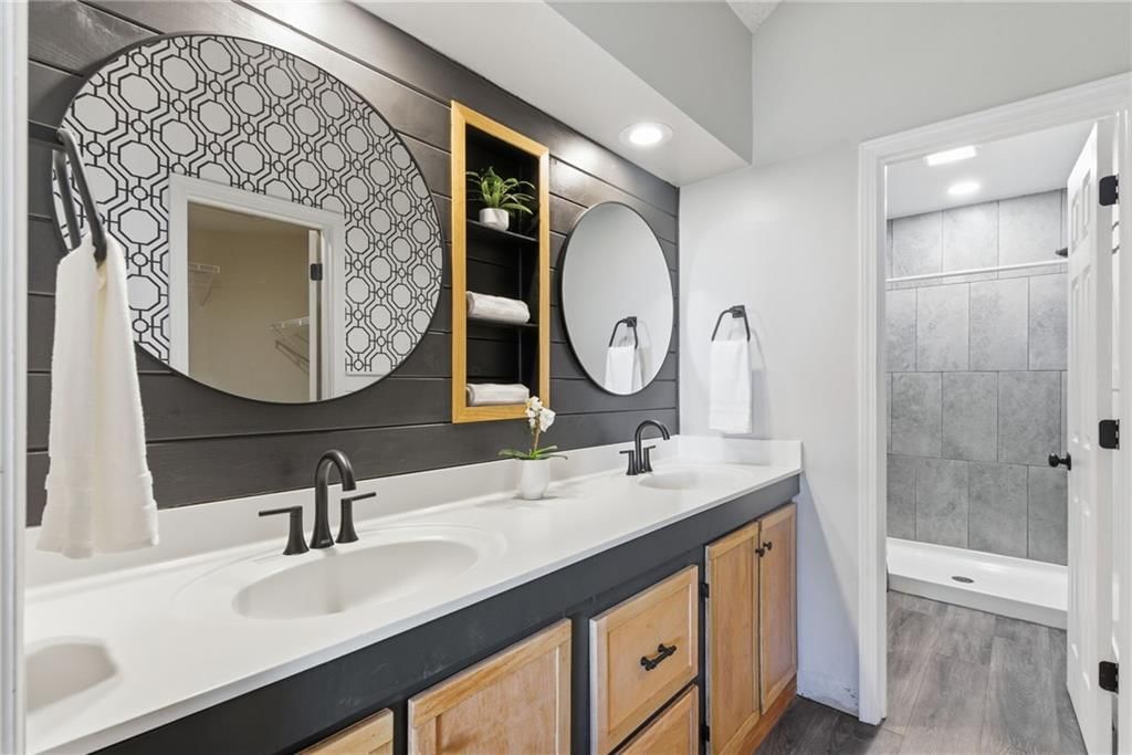 4705 Chouteau Street — photo 20