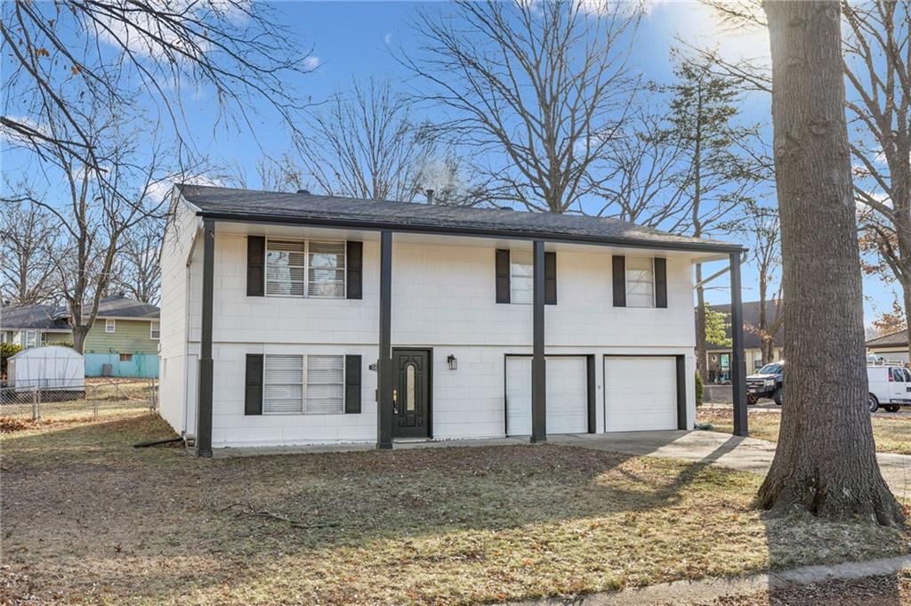 5601 NE San Rafael Drive, Kansas City, MO