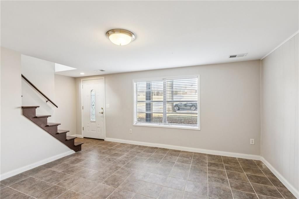 5601 NE San Rafael Drive — photo 4