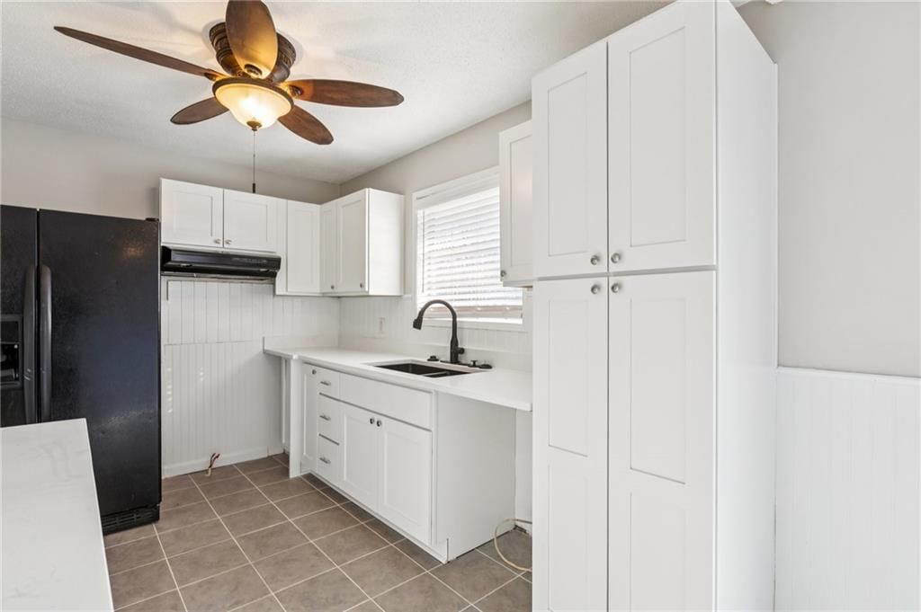 5601 NE San Rafael Drive — photo 10